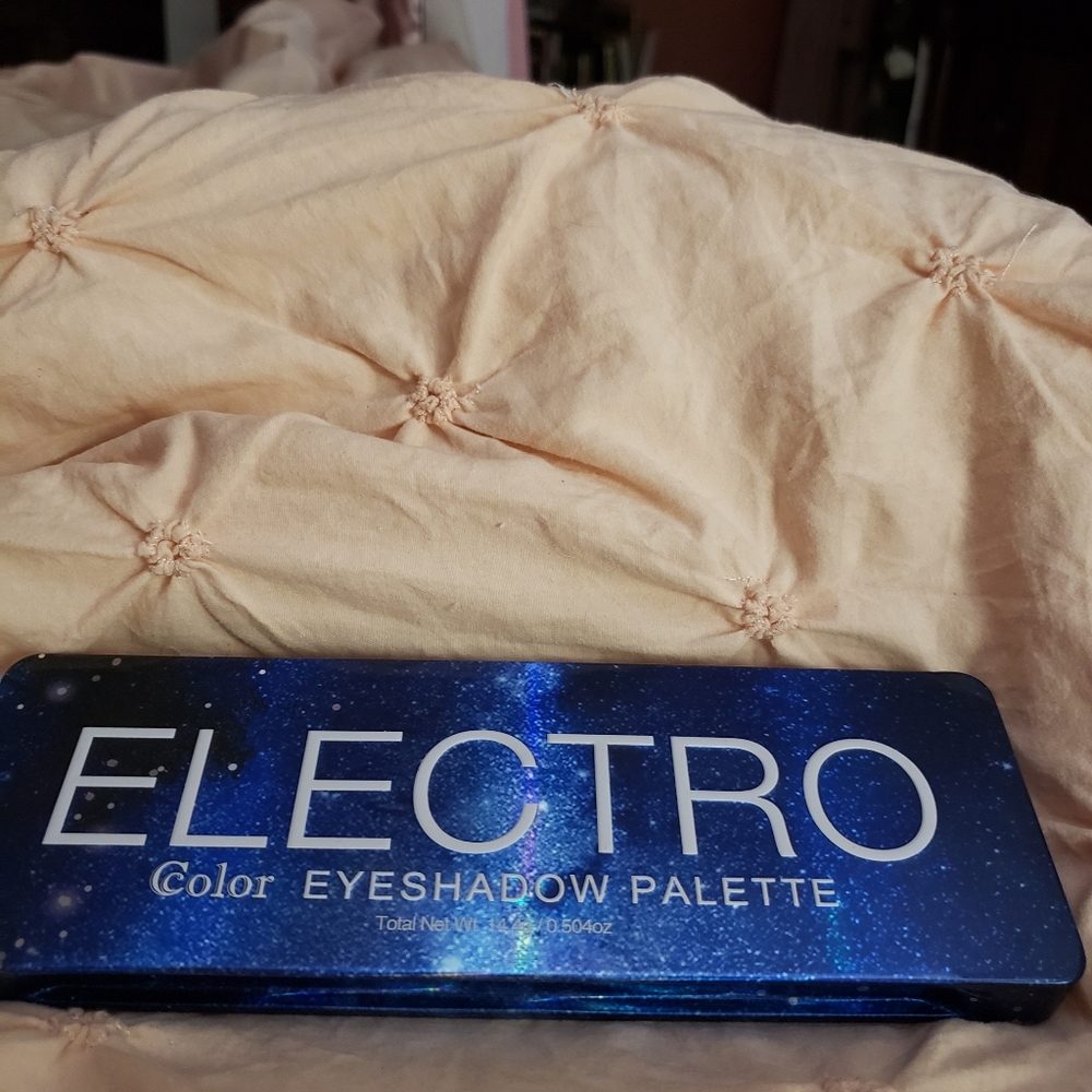 Ccolor Cosmetics Electro eyeshadow palette